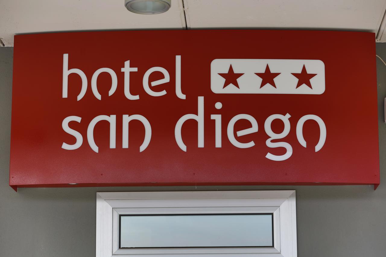 Hotel San Diego เรนเด ภายนอก รูปภาพ